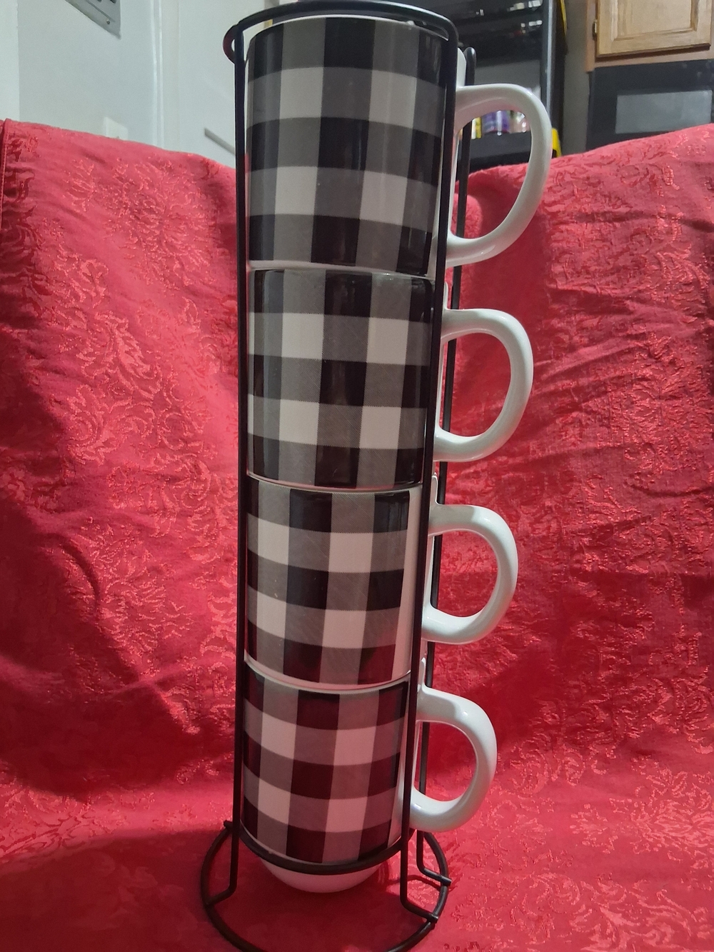 Black and White Buffalo Check Ceramic Mug Set with Vertical Rack